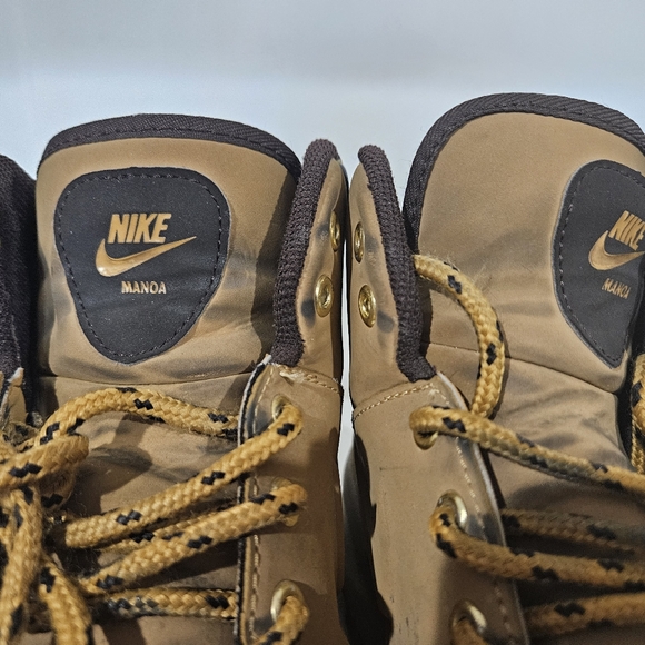 Men’s Nike Manoa Leather Boots Size 9 - Picture 6 of 7